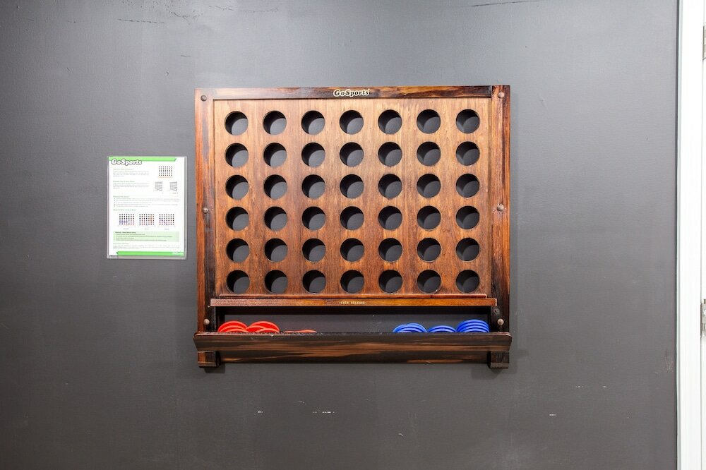 Фото The Gamer-4br Home-Near Everything Atl