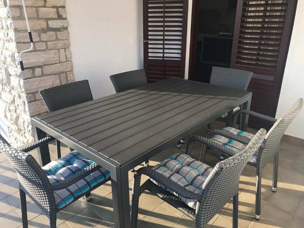 Фото Apartment Roza near Sandy Beach