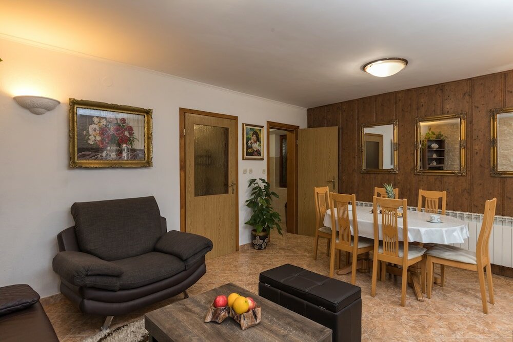 Фото Apartments Nina & Kate