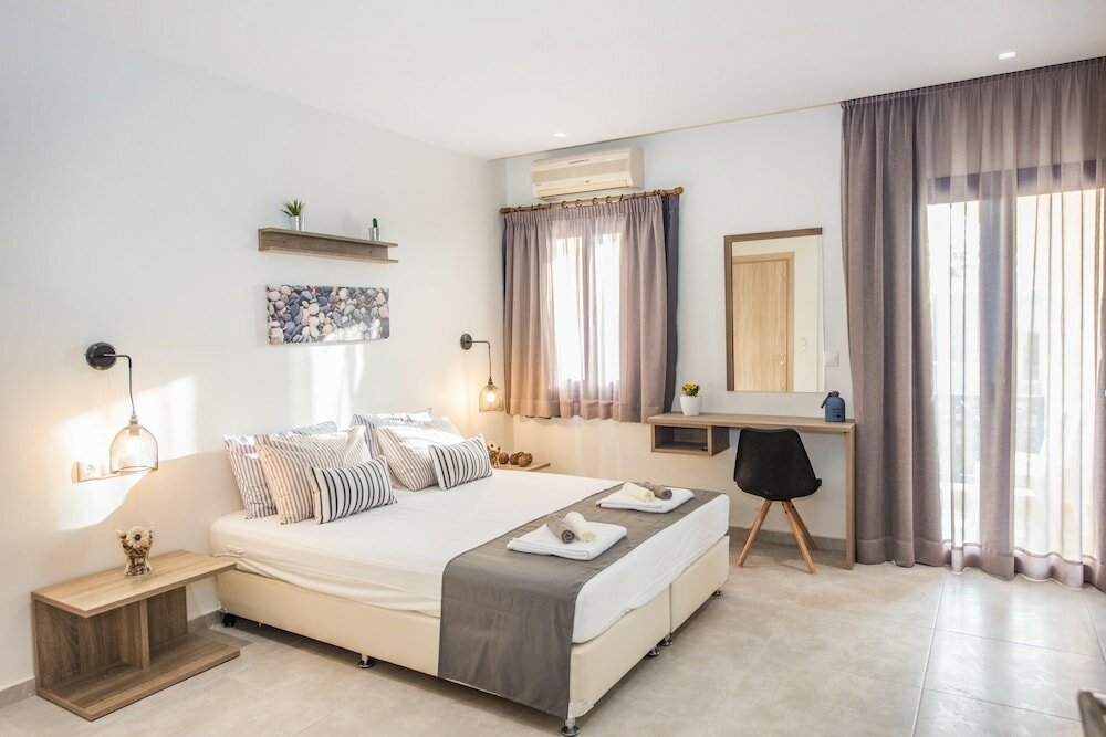 Фото Mikes Beach Lux