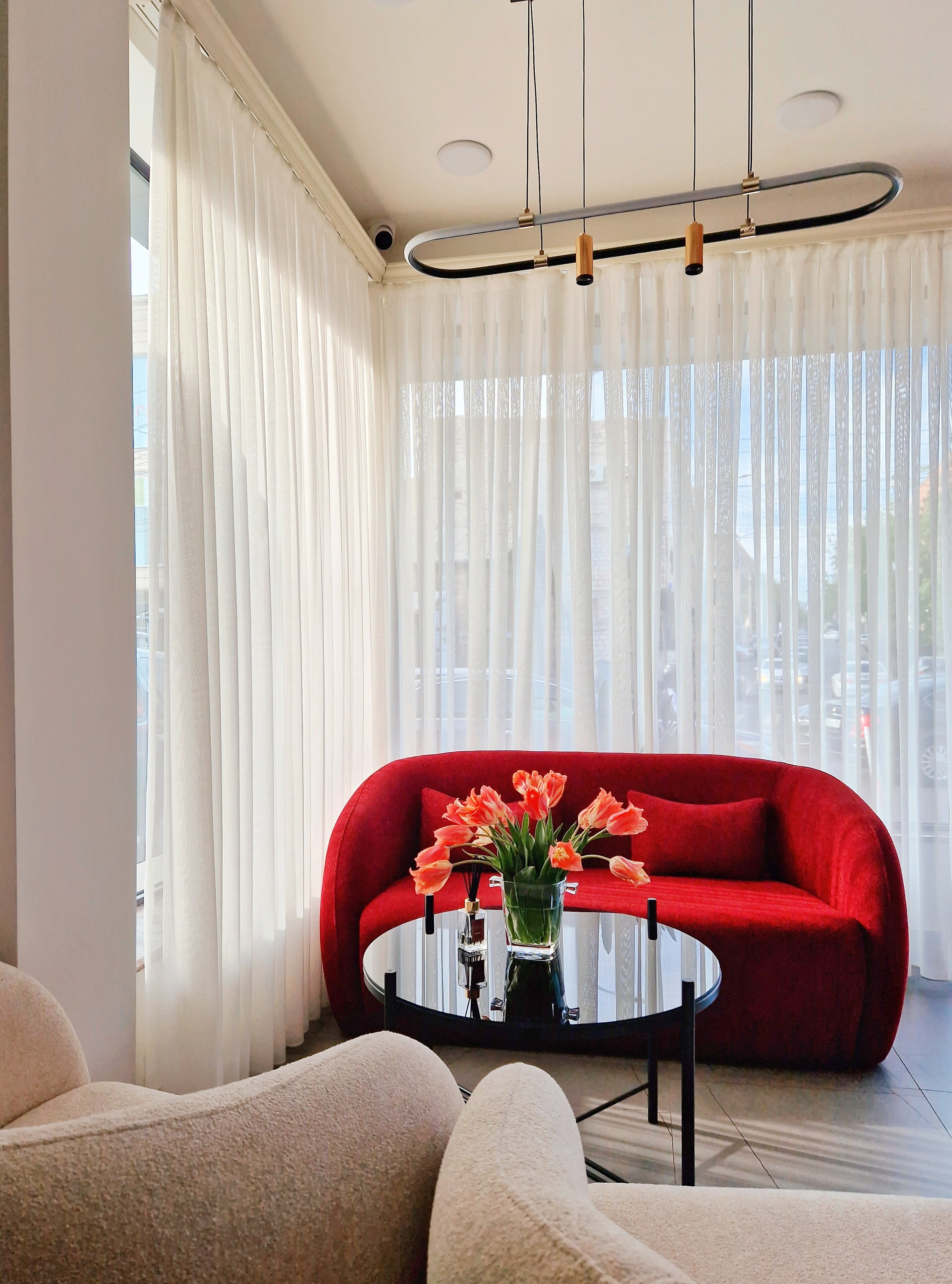 Фото The House Hotel