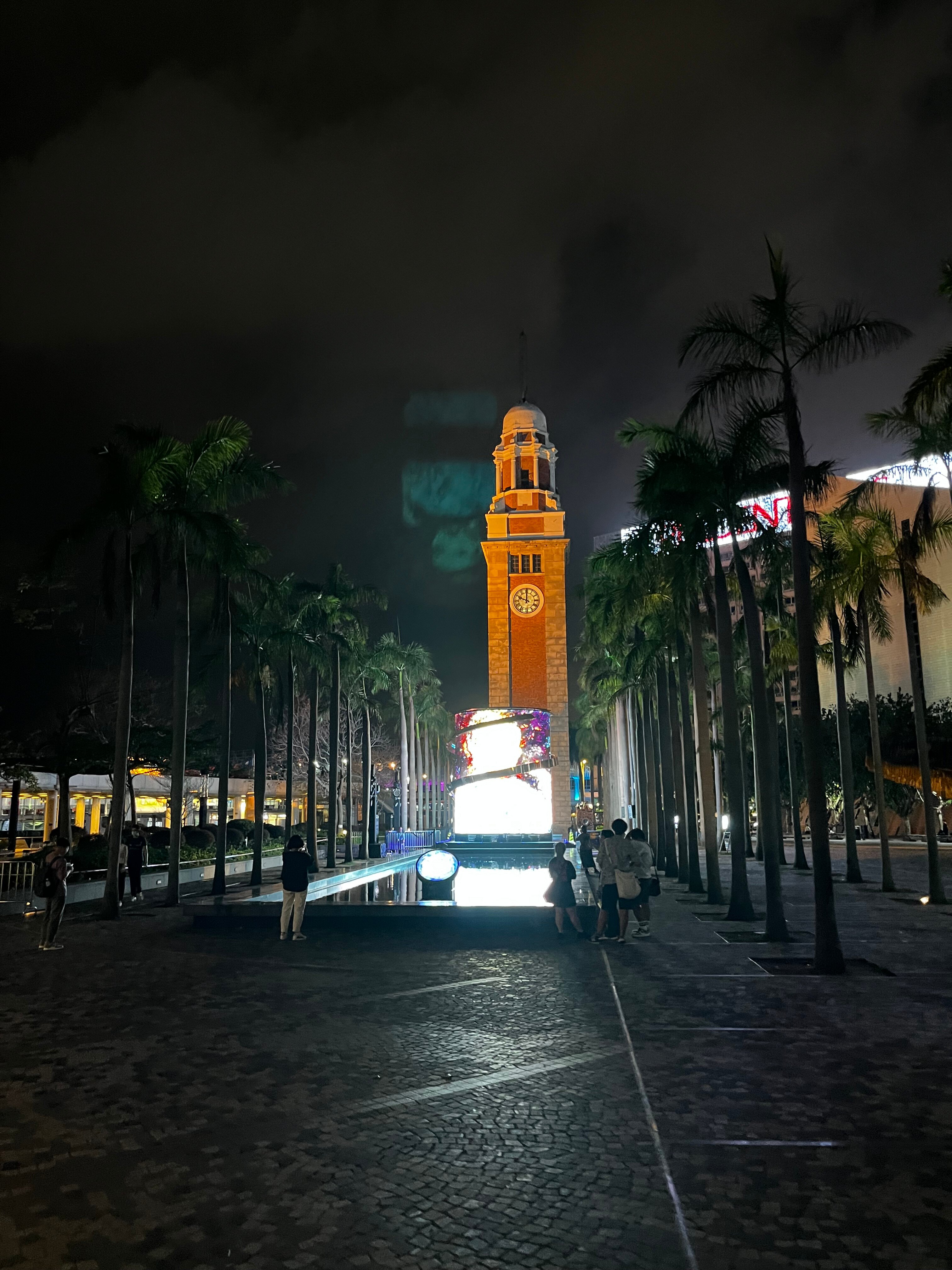 Фото New World Millennium Hong Kong Hotel