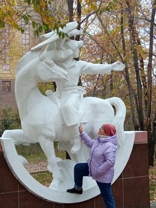 Левобережный зоопарк (просп. Каныша Сатпаева, 79Д), зоопарк в Усть‑Каменогорске