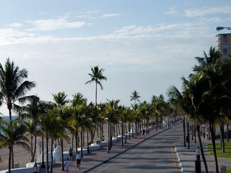 Фото Hollywood Gateway Inn