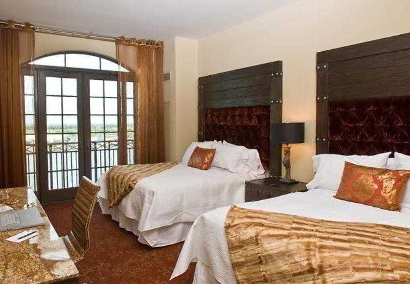 Фото The Bohemian Hotel Savannah Riverfront, Autograph Collection