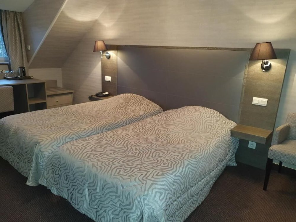 Фото Logis Hôtel de la Croix d'Or