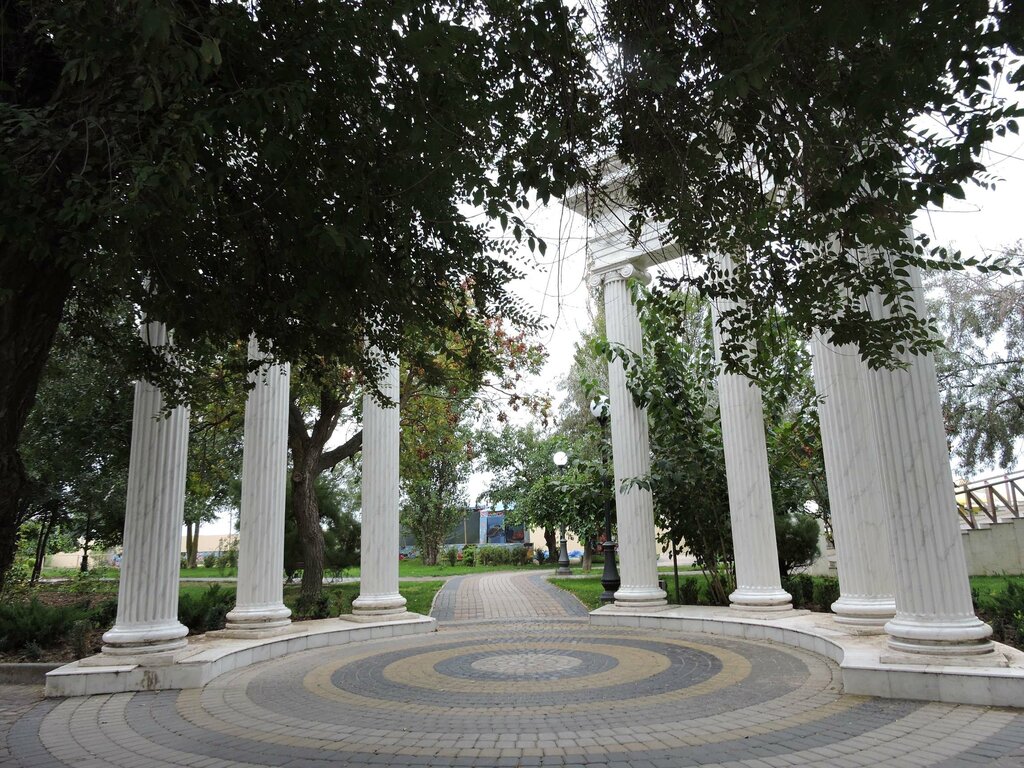 Парк караева в евпатории