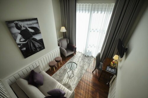 Внешний вид отеля Romantik Manoir Carpe Diem в Влиссегеме, фото 4