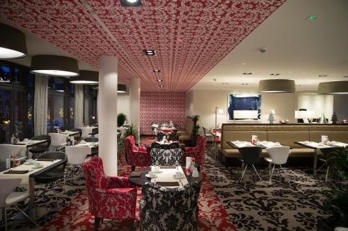 Фото Hotel International