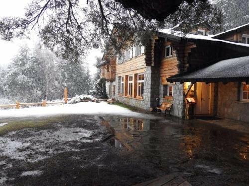 Гостиница Angostura в Провинции Неукен