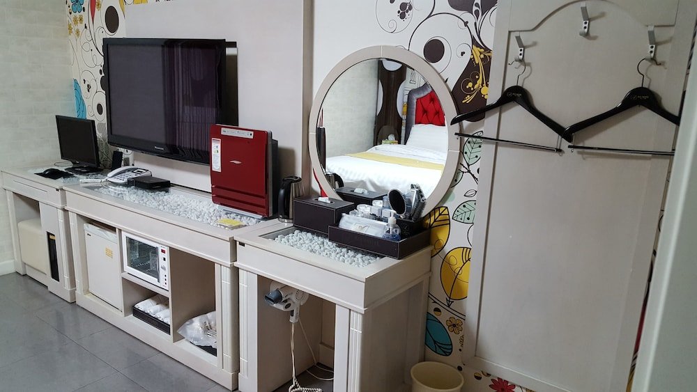 Фото West In Hotel