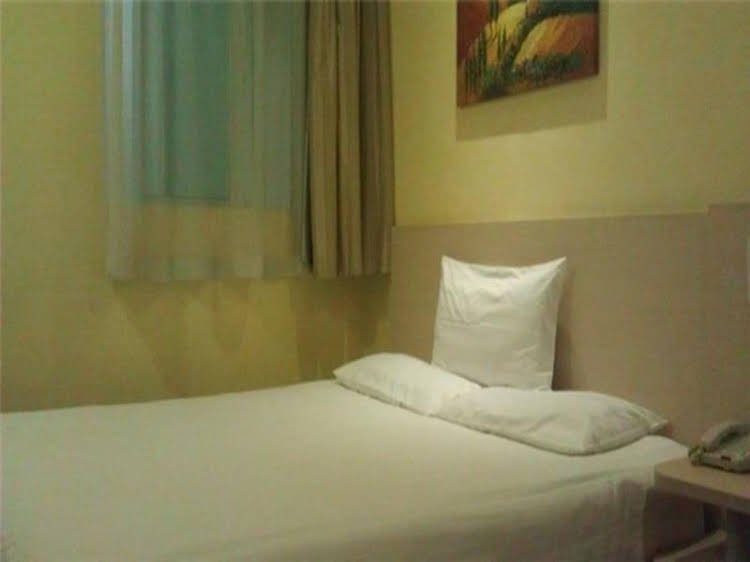 Фото Hanting Express Guangzhou