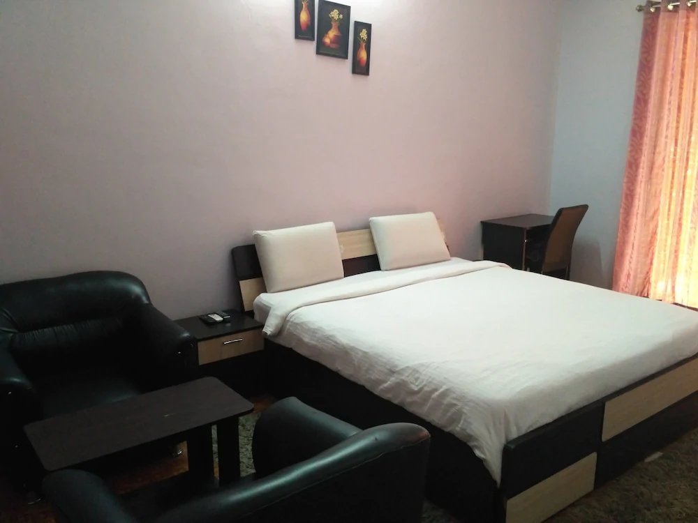 Фото Valencia Hospitality Service Apartments