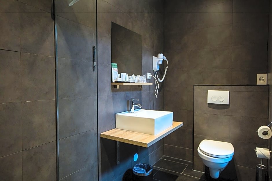 Фото Camp Inn Hotel