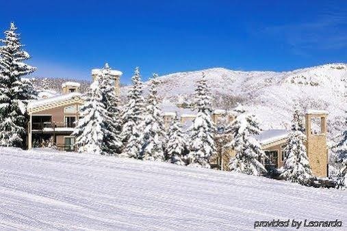 Фото The Timberline Condominiums