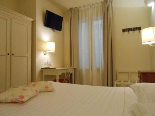 Внешний вид отеля Albergo Atlantic в Болонье, фото 3