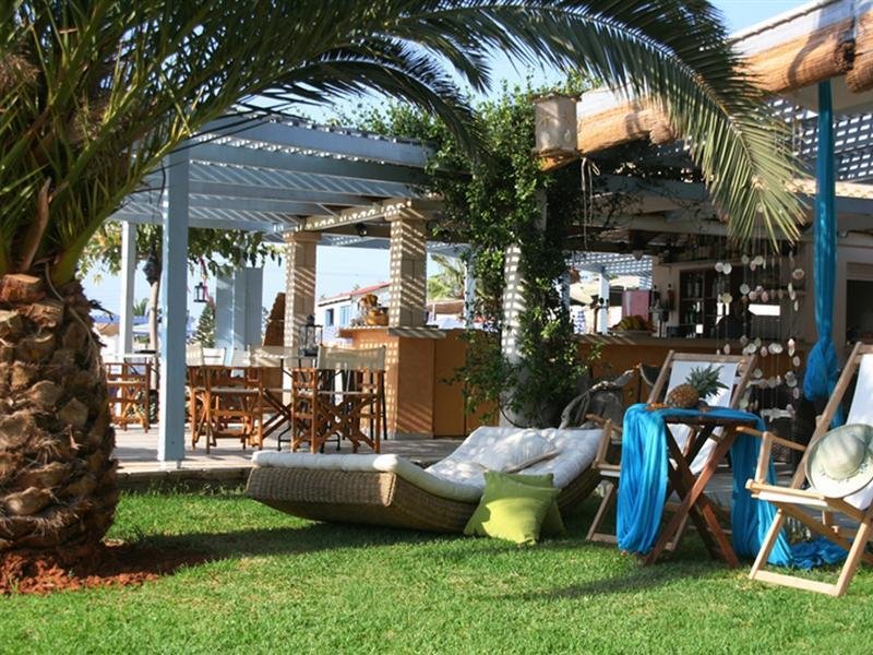 Фото Golden Bay Hotel Apartments