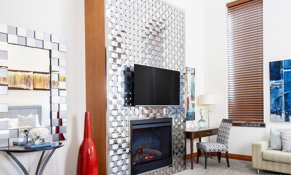 Фото Retro Suites Hotel