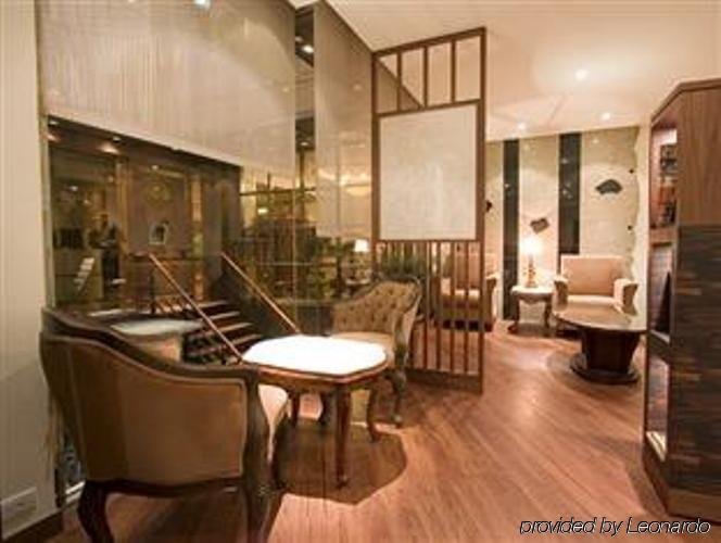 Фото Deja Vu Hotel