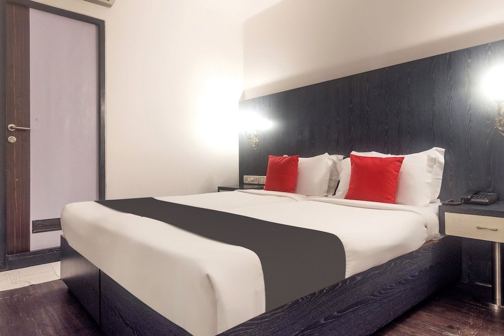 Фото Savoy Suites by Oyo Rooms