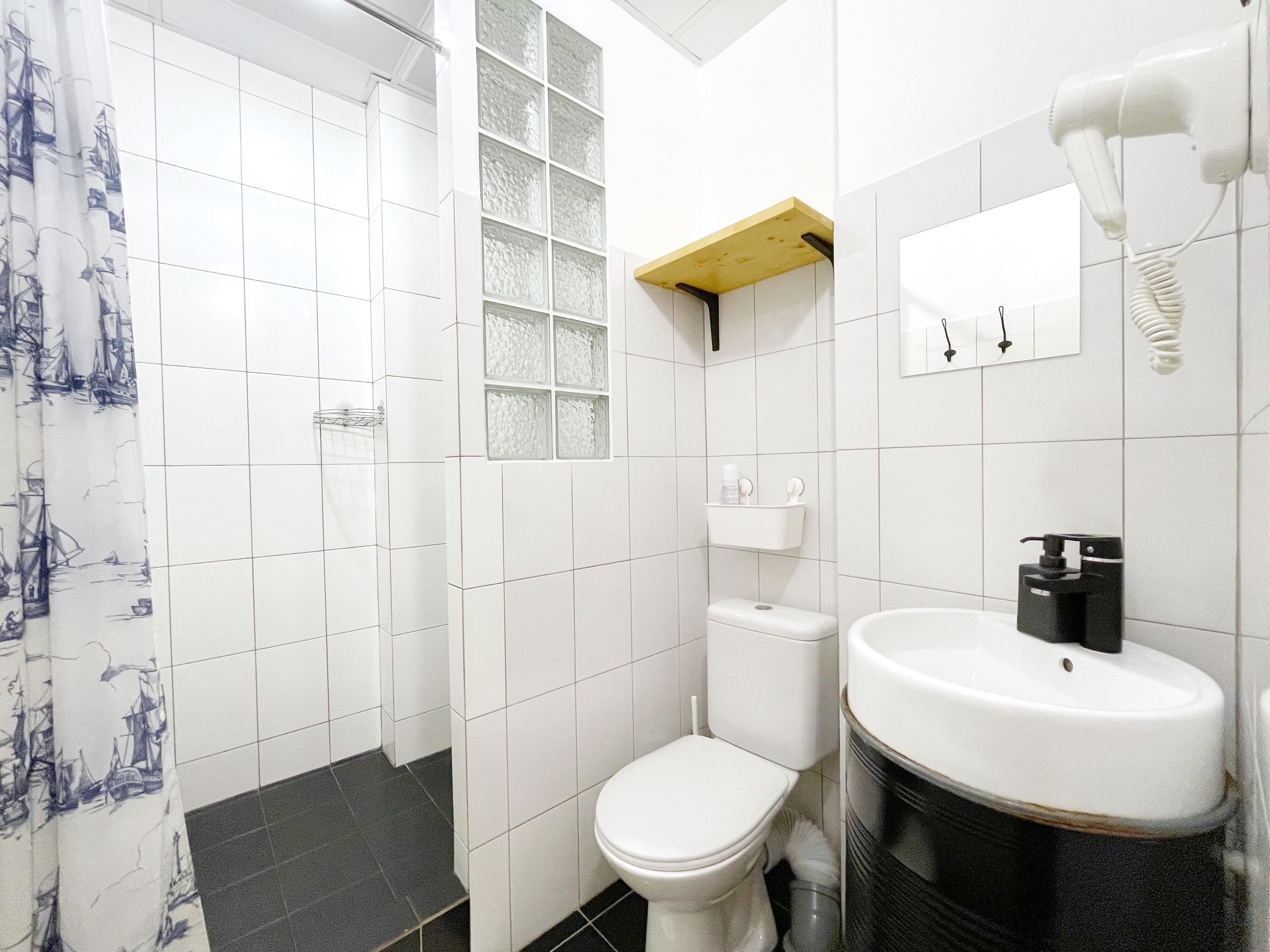 Фото BookCase Hotel&Hostel