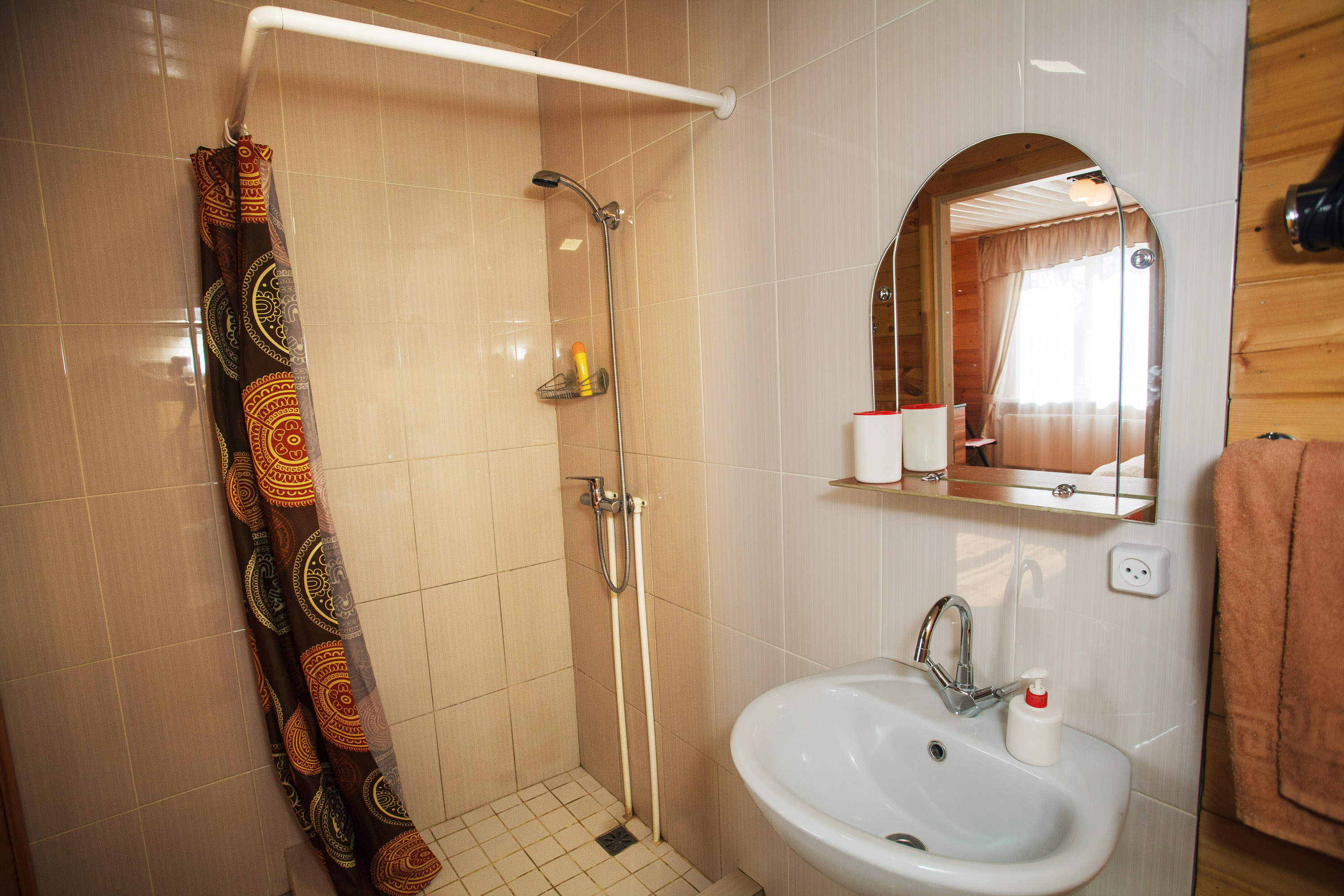 Фото Эко-хаус у реки