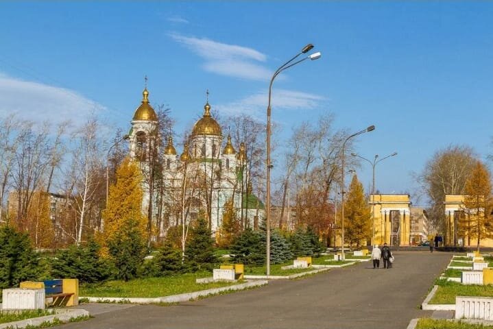 Orthodox church Khram vo imya svyatogo prepodobnogo Sergiya Radonezhskogo, Nizhniy Tagil, photo