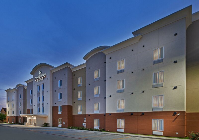 Гостиница Candlewood Suites Houston - Pasadena, an Ihg Hotel в Пасадине