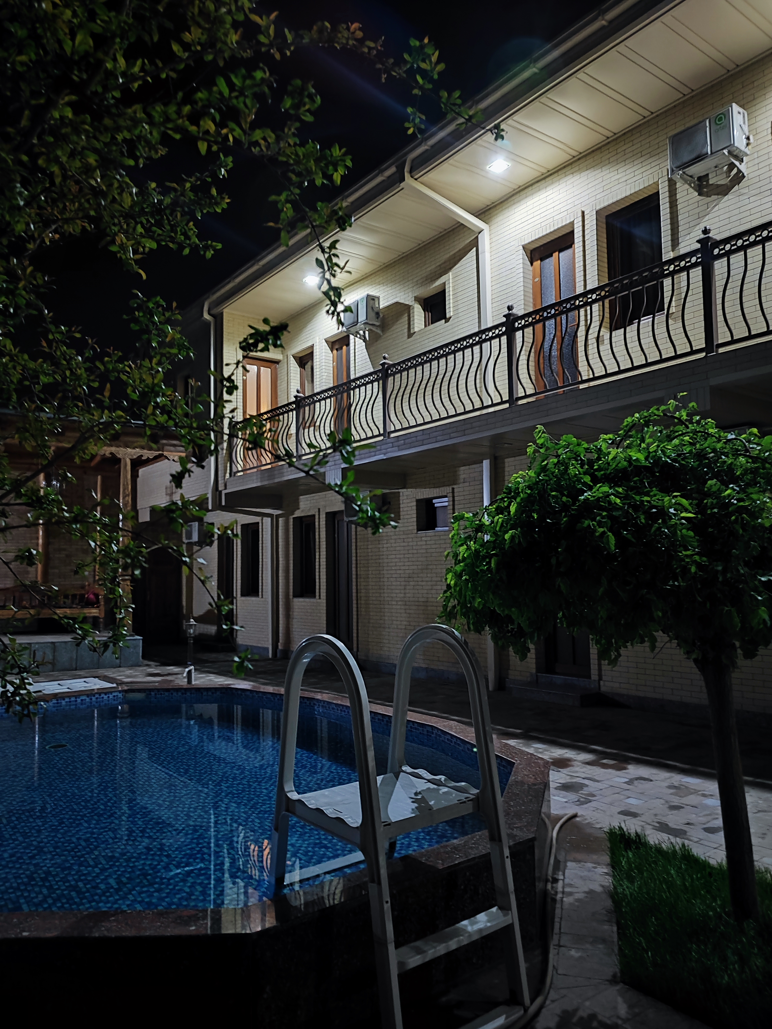 Фото Зарина