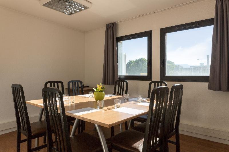 Фото The Originals City, Hôtel Clermont-Ferrand Sud Aubière