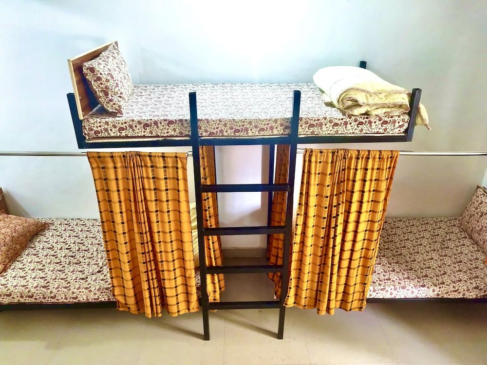 Фото Hipostel Bir - Hostel