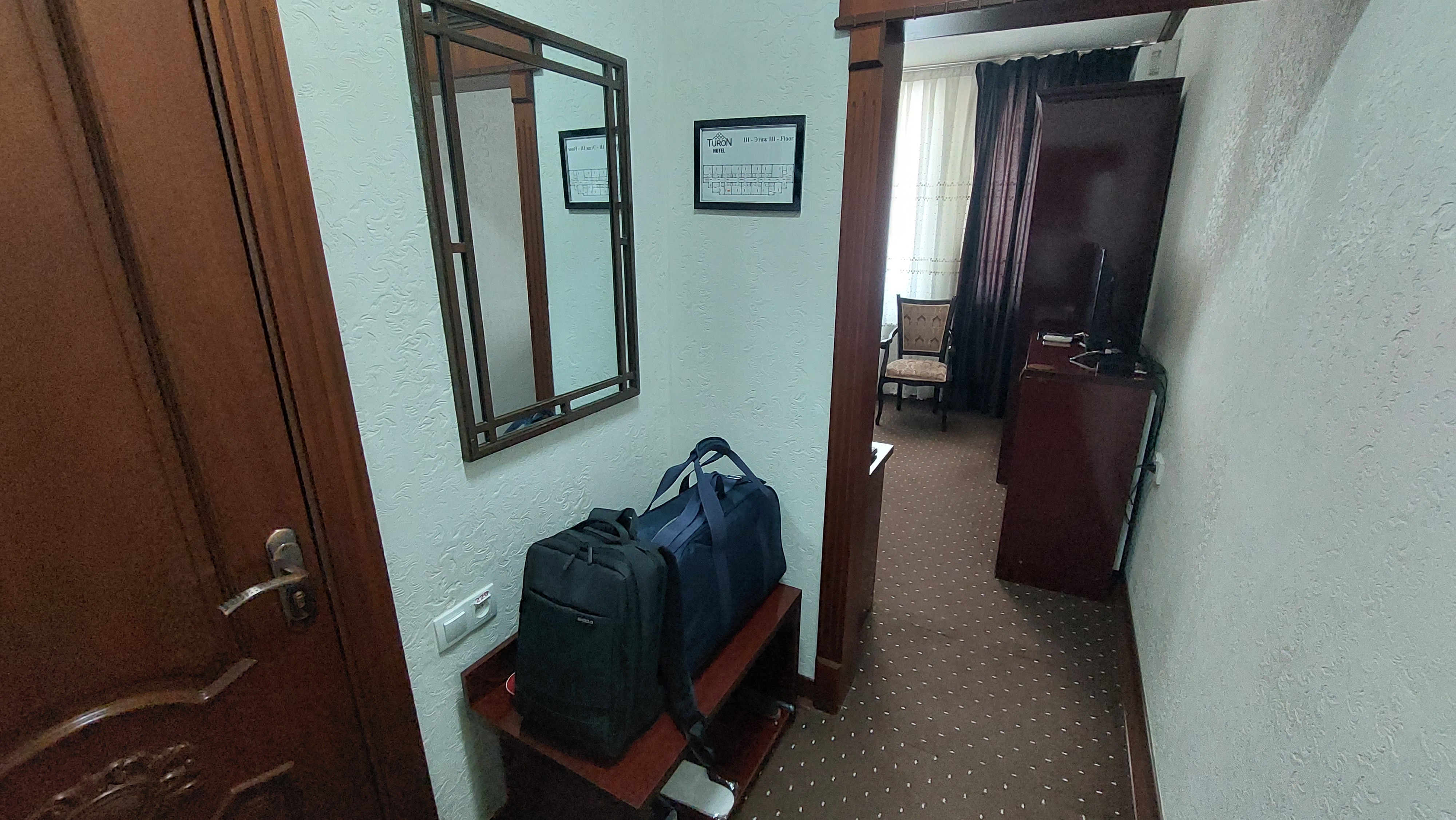 Фото Turon Plaza