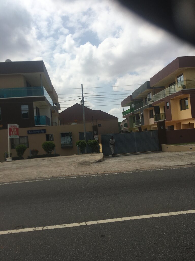 Housing complex Afia Sarpomaas place, Accra, photo