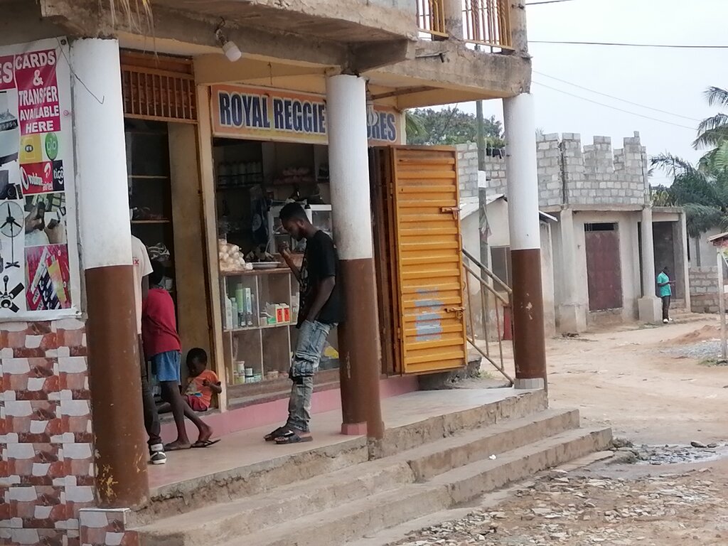 Supermarket Royal Reggie Ventures, Earth, photo