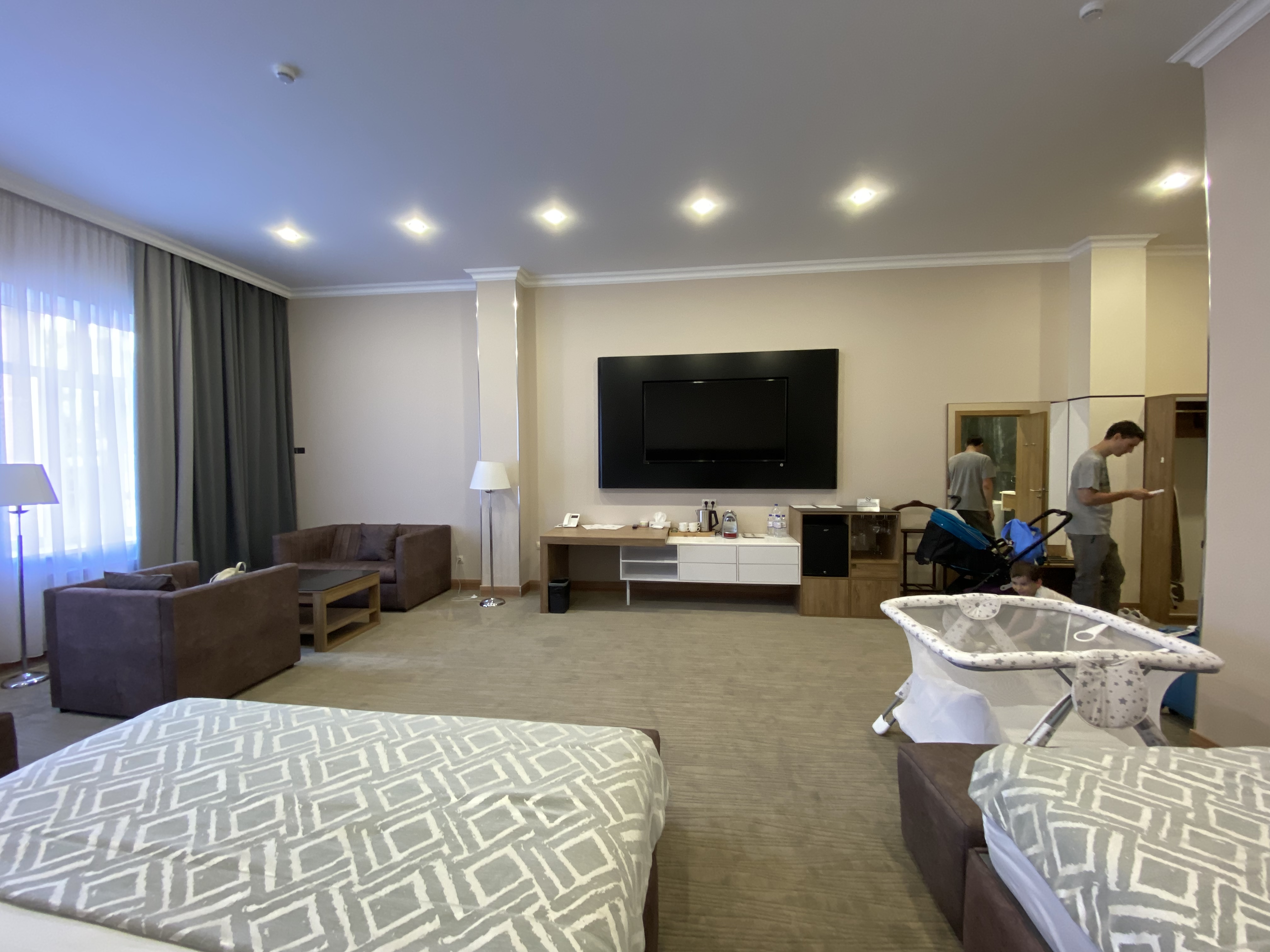 Фото Central City