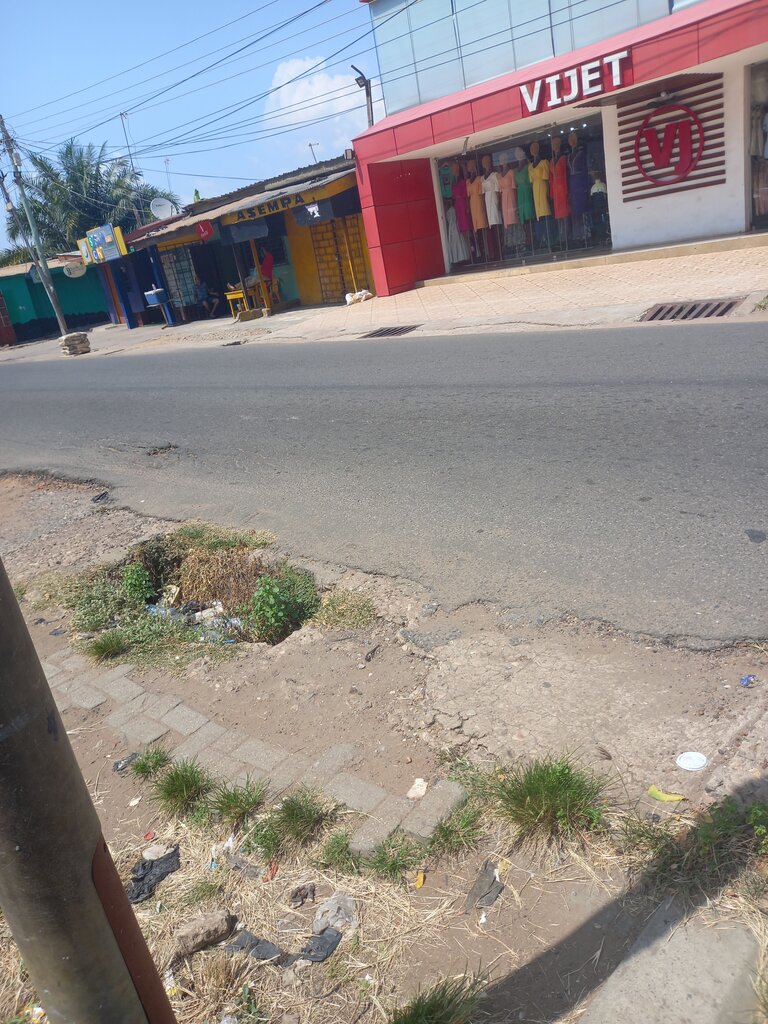 Clothing store Vijet, Accra, photo