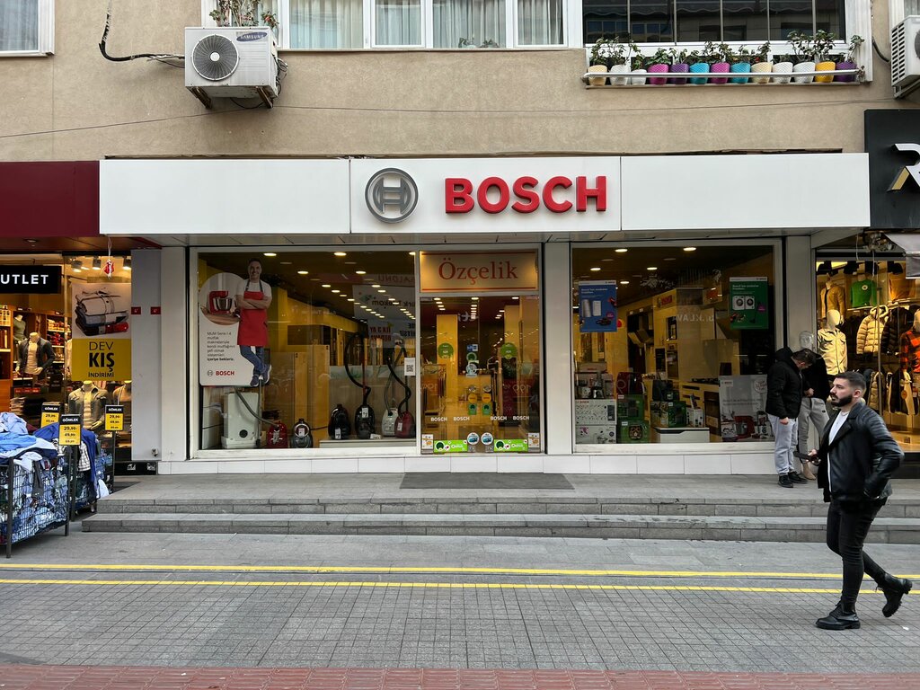 Household appliances store Fatih Ticaret, Istanbul, photo