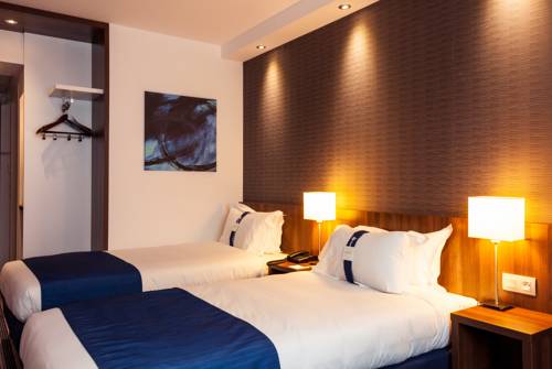 Фото Holiday Inn Express Montpellier - Odysseum