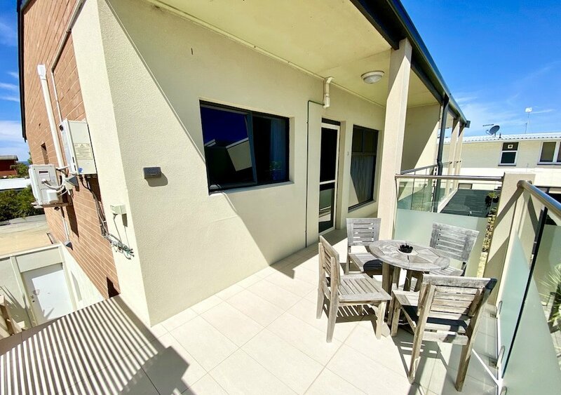Гостиница Atlantic West Beach Apartments в Аделаиде