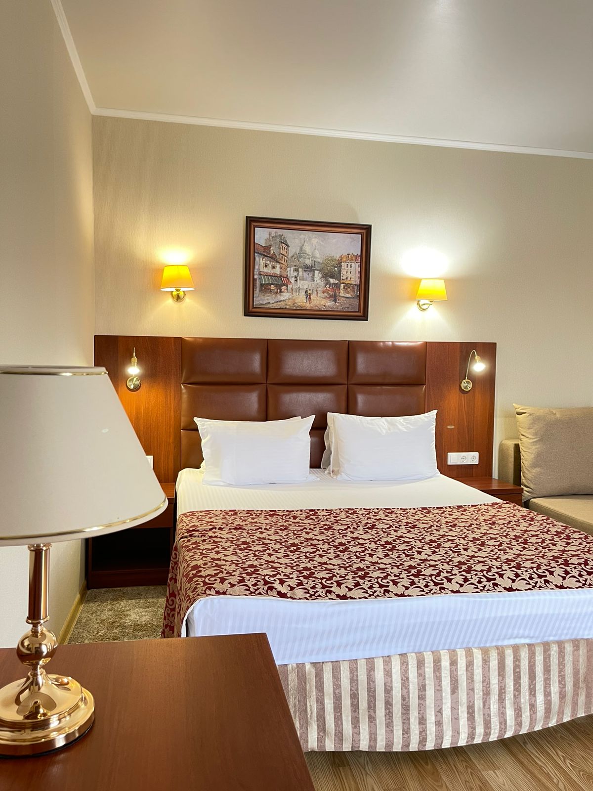 Фото отеля 2