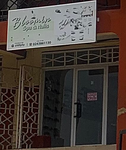 Beauty salon Bloomin SPA & nails, Accra, photo