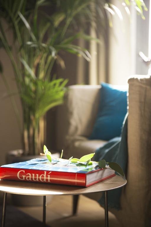 Фото Godó Luxury Apartment Passeig de Gracia