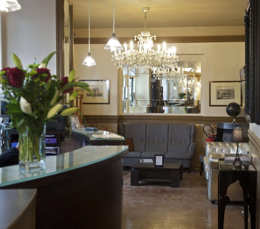 Фото Hotel Paris Saint Honoré