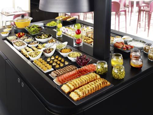 Фото Hotel Campanile Montesson - Le Vésinet