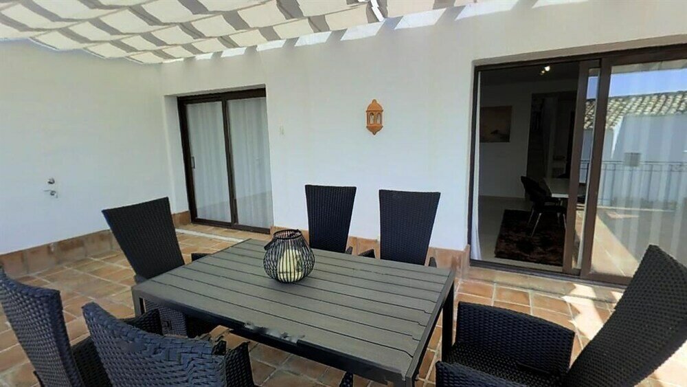 Фото Beautiful Penthouse Near Beach