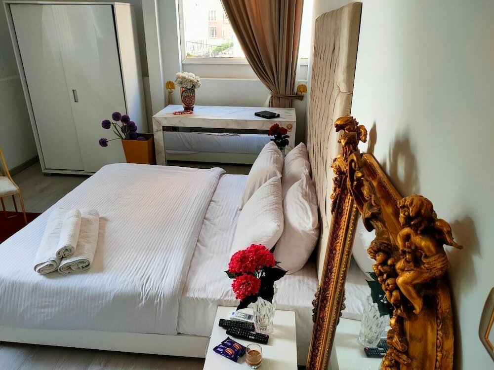 Фото Palace Court