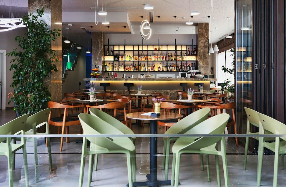 Фото Metro Hotel Tirana