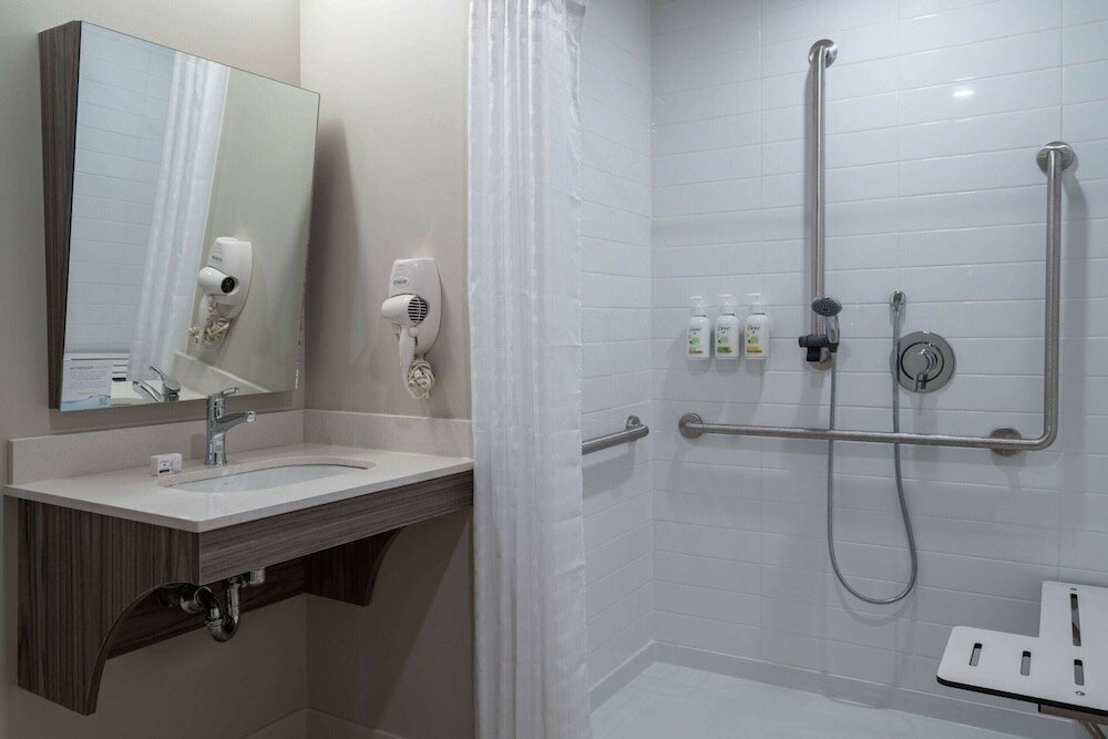 Фото Microtel Inn & Suites by Wyndham Kanata Ottawa West