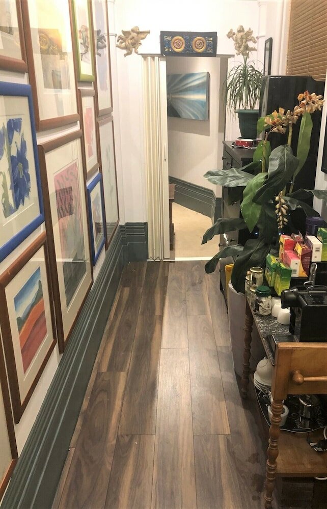 Фото Charing Cross Rooms - B&b