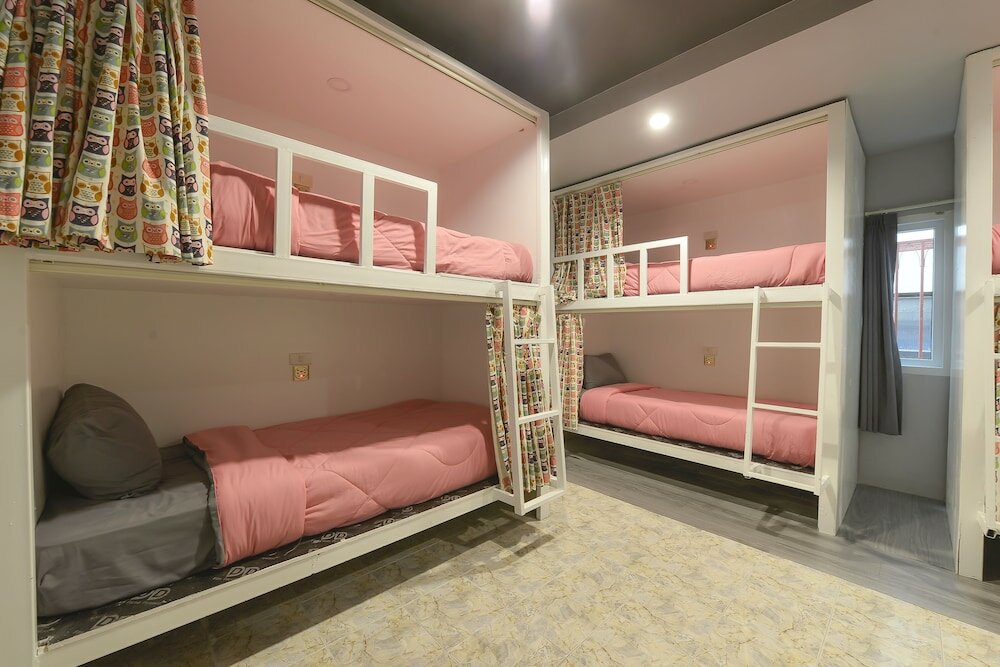 Фото Livit70's hotel & hostel